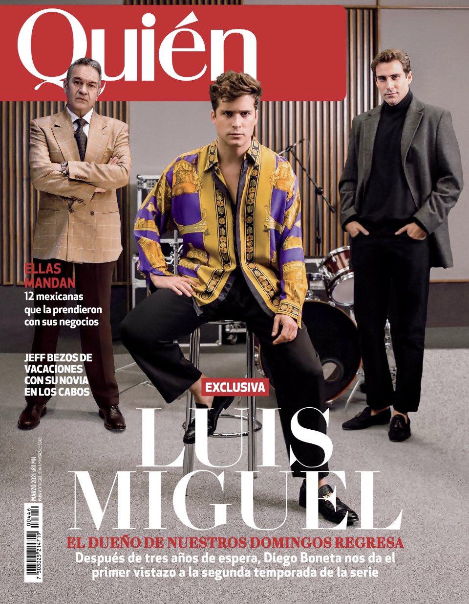Gabriela Falcon on X LuisMiguelLaSerie Diego boneta con la tipica camisa versace de Luis Miguel en la epoca de Acapulco Fest impresionante EugeCabral https t HaNoMm6l7e X