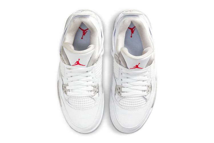 The_DropSpot's tweet photo. @jumpman23 unveils the upcoming Air Jordan 4 “White Oreo.” The Aj4 silhouette is taking the year by storm with the likes of the “Taupe Haze” dropping this week etc. The pair has been added to the drop roster for sometime time in May. #dropnews 
#sneakernewsdaily https://t.co/oPZZTDirsc
