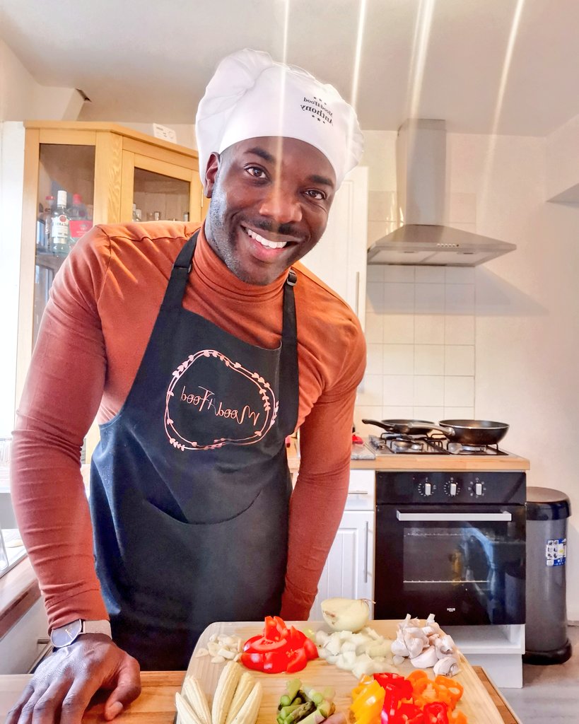 So the chef hat's returned and today I've been filming virtual @Mood4FoodED cooking workshops in collaboration with @Spring22Hub @SpringHousing looking forward to the final edit on these tonight! 👨🏿‍🍳🎥 @KyrstieStubbs @BCGreenhalgh @ChristallaJ @JanetWeir20 @HLHallEducation