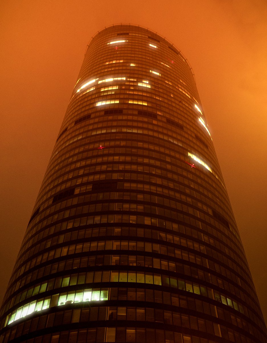 BobbySolace's tweet image. Lonely City ptII

Wrapped in amber we wander aimlessly, forever alone in the afterglow.