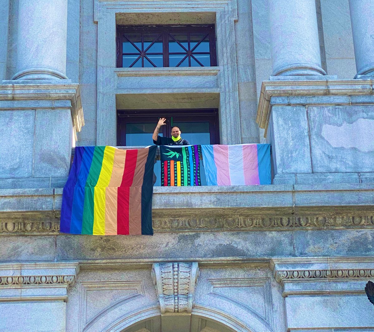 Since they passed a law that said I can’t fly my old 🏳️‍🌈🏳️‍⚧️ + weed flags from my office balcony, I figured new, bigger ones would be legal