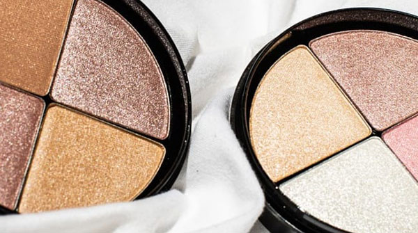 Get your glow on with our Shimmer Brick 🙌  With four beautiful powder highlighter colours, you can define and strobe your skin to dazzling height. ✨

Best of all, our shimmer brick is currently 30% OFF! 😱 

#gloskinbeautyuk #shimmerbrick #highlighter #highlightandcontour