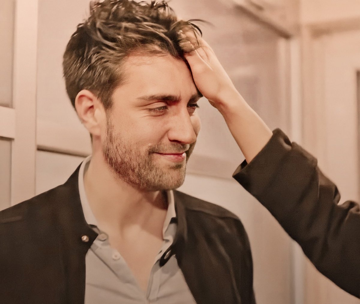 daisyintheocean's tweet photo. •minnoşlar•

#caglarertugrul #burcuozberk https://t.co/Xe5ueHW1OS