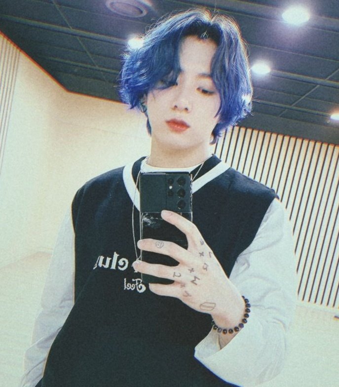SevenMakeMeWeak's tweet photo. #Kooberry 💙 https://t.co/6kGrqSozol