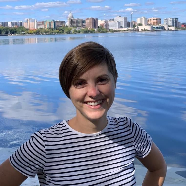 webecomelab's tweet photo. Meet our founder Emily Wright! We Become emerged from a quirky union of Emily’s passions for creative problem-solving and intuitive healing, bringing design and somatic methods into conversation. Learn more at https://t.co/LDW5jhe2qQ
#somaticdesign #designthinking https://t.co/JzekjayRb7