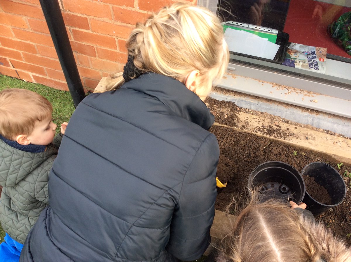 Care and Play enjoying the outdoor learning environment #outdoorlearning #gardening #GardeningFun #EYFS