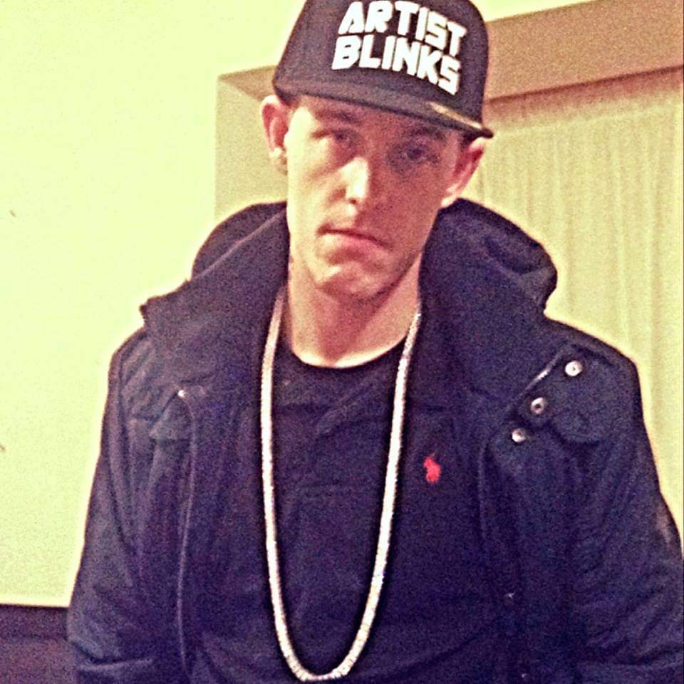 BlinksArtist's tweet photo. I Can't Keep #Hating Myself, I've Got Enough #Haters All Ready💯  #NewMusic #ComingSoon #VerySoon #ChasingTillIMakeIt #KeepBelievingInYou #ABO!!! https://t.co/DeSBjQfpYx