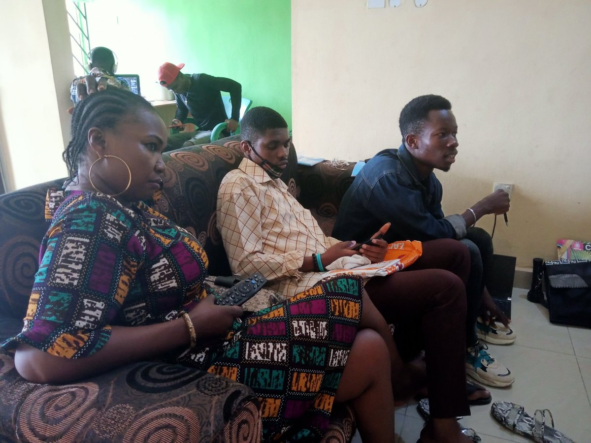 DISFA_academy's tweet photo. PHOTO SPEAKS!!!
Rehearsal for the movie series GLAMOUR
Enroll now to be a part of this production.
Send your details to divineshieldfilmacademy43@gmail.com
Follow us on:
IG: @divineshieldfilm_academy
Twitter:@DISFA_academy 
Facebook: Divine Shield Film Academy
#Nollywood 
#disfa https://t.co/rn4RkiBnL8