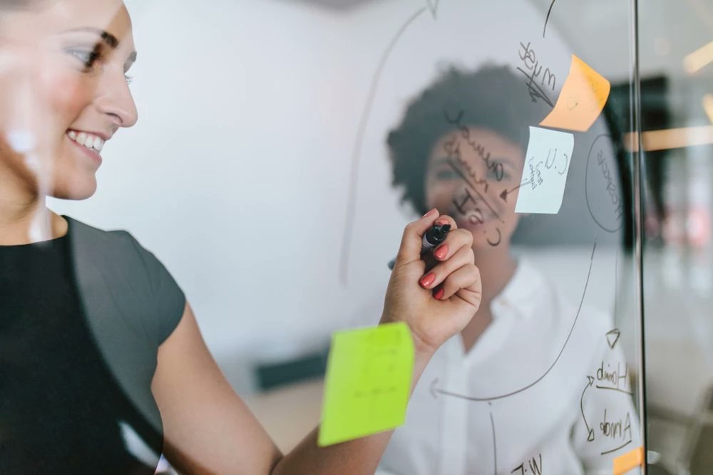 cheer_partners's tweet photo. At #CheerPartners, International Women’s Day is every day. Check out Senior Associate @emikamezaki's tips on how your company can #ChoosetoChallenge inequality this #IWD! https://t.co/QH1mk0MF56 https://t.co/FkDDwpsOV2