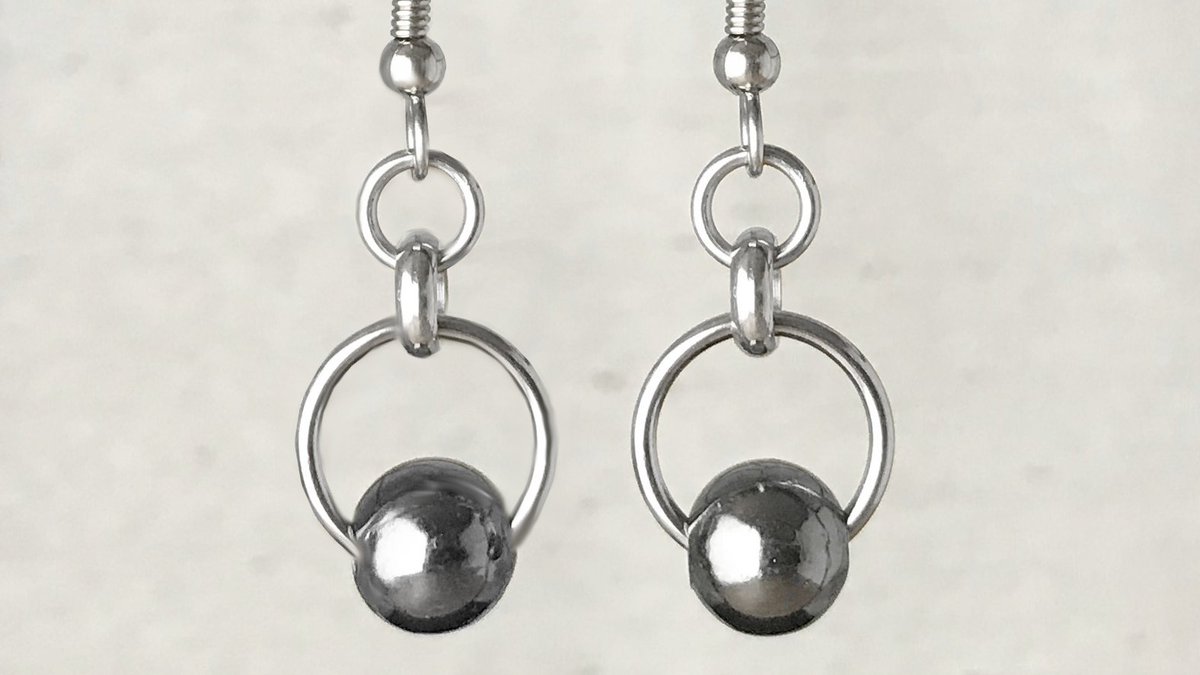 LoralynDesigns1's tweet image. Loving these versatile stainless steel dangle earrings.  Would you wear them dressy, casual or both?  bit.ly/Loralyn

#classicstyle  #simplelook #stainlesssteeljewelry #giftforher #earringsaddict #shopsmall #loralyndesigns
