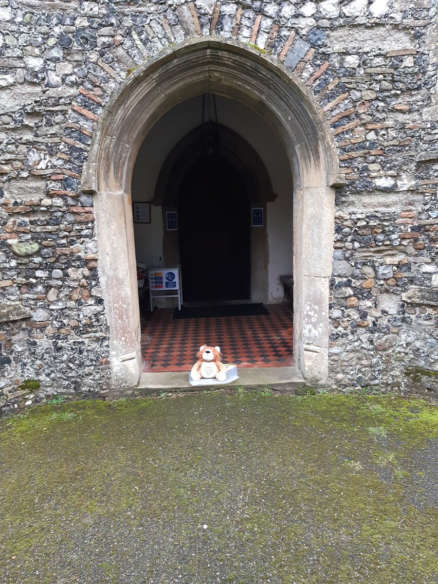 Lenny has been out and about again today. Do you recognise this building that Lenny is visiting? It looks similar to somewhere else he has visited but it's definitely the first time he has been here @AlbertPyeRavens <a href="/missbattAP/">Lucy Batt</a> <a href="/MissDayAlbertP/">Miss Day</a>