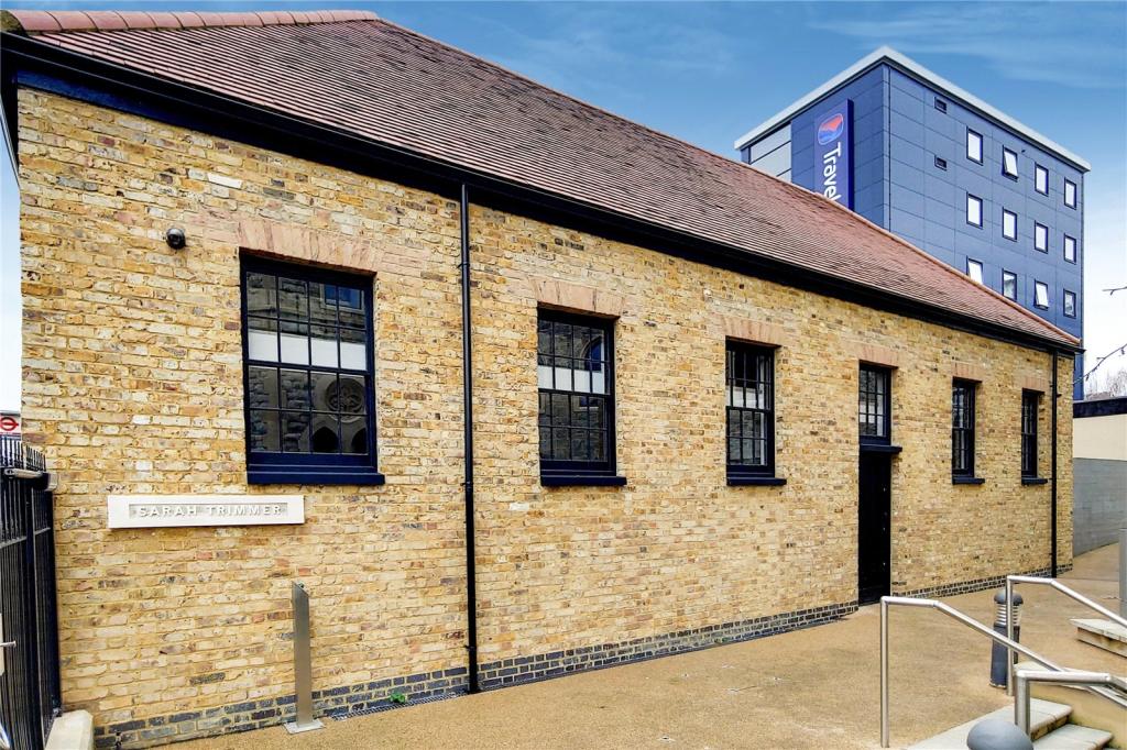 Thamesbc's tweet photo. Thames Building Control are delighted to present the completion of a new dwelling house that was created by converting a former Church Hall in London. 
Another hugely successful project in collaboration with Magill Travill Construction
#Magilltravillconstruction #buildingcontrol https://t.co/txxGuqgdjY