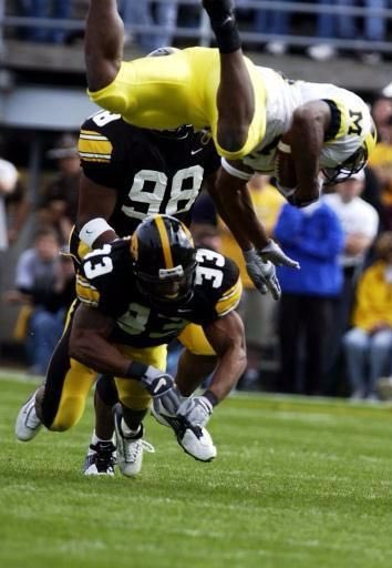 Happy 40th Birthday to the Hitman Bob Sanders! 