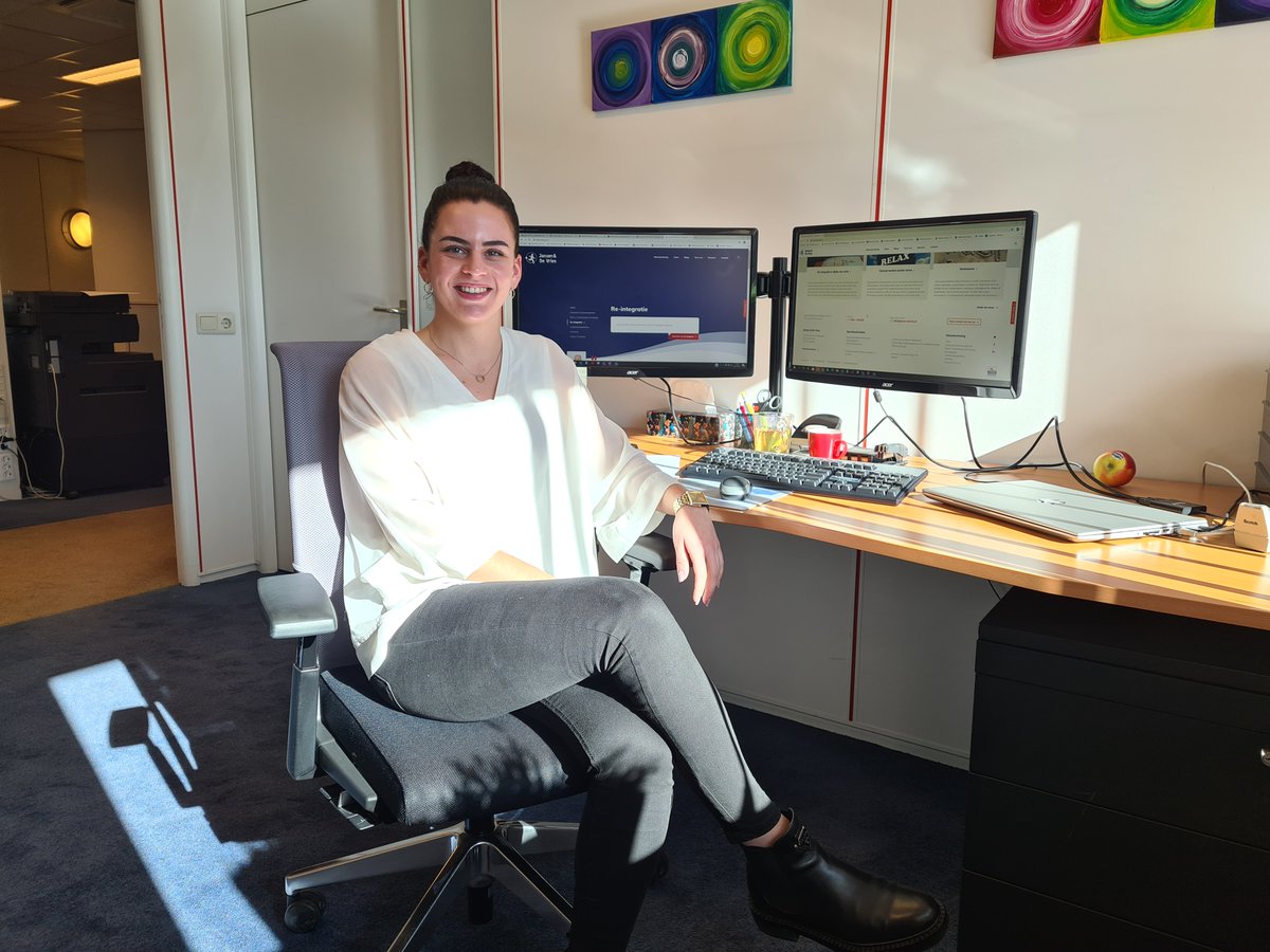 JansenVries's tweet photo. Sinds kort loopt Ilse ten Brinke bij ons stage voor haar studie Human Resource Management aan @Saxion te Deventer. 

Wij wensen Ilse heel veel succes en werkplezier! 

Meer weten over Ilse en haar onderzoek? Kijk op onze site: https://t.co/7ovvpdMWeY https://t.co/A5RtcWpjIv
