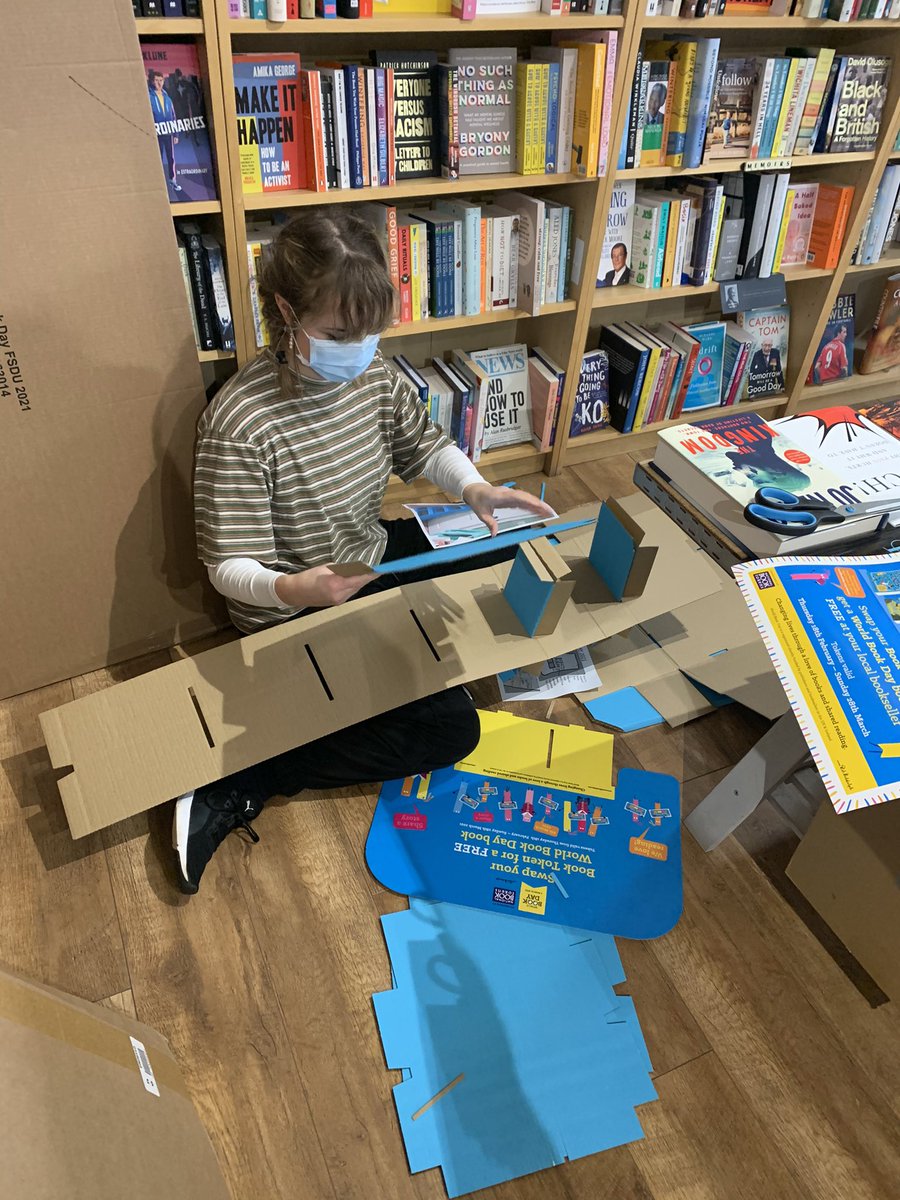 Wrangling with the World Book Day dump bin - the glamorous life of a bookseller. 

#bookshop #books #bookshoplife #ChooseBookshops #WBD2021 #WBD