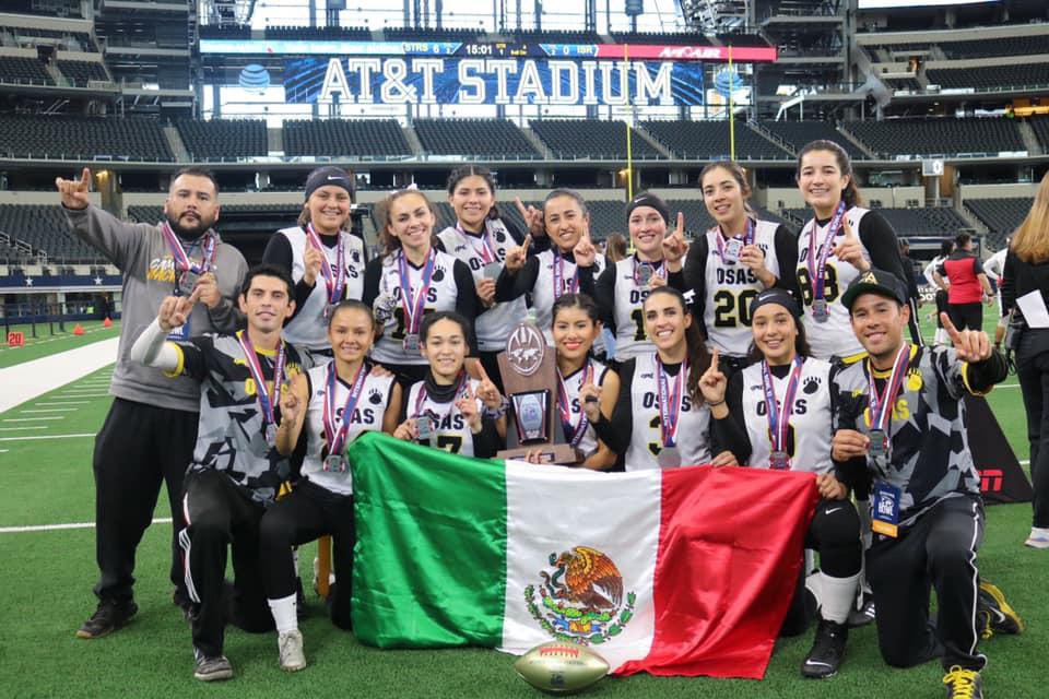 🇲🇽 Feliz Día de la Bandera 🇲🇽

📸 instagram.com/tercer_cuarto/…

#HablemosDeFootball🗣🏈
