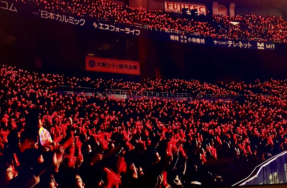 fumin_inocdai34's tweet image. 私達はこの紅い海の一粒♥️
東方神起のLIVEでの東方神起との一体感、高揚感を体が覚えてる。
早く、また東方神起と一緒に過ごしたいーー‼️‼️😭😭
Blu-ray凄くいい✨
完璧なパフォーマンス、温かいMC.かっこよさ、全部詰まってる❣️

#東方神起LIVETOUR2019_XV
#TVXQ   #東方神起 
#ユンホ #チャンミン