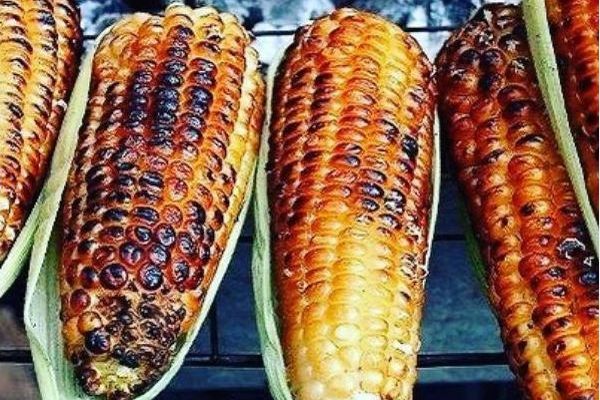 viviane_food's tweet photo. hello les #tgtwittos vous préférez manger votre mais plus bouilli ou grillé ? 
1 : Like  ou 2 : Retweet 

#team228 https://t.co/hdFOjmPLVg
