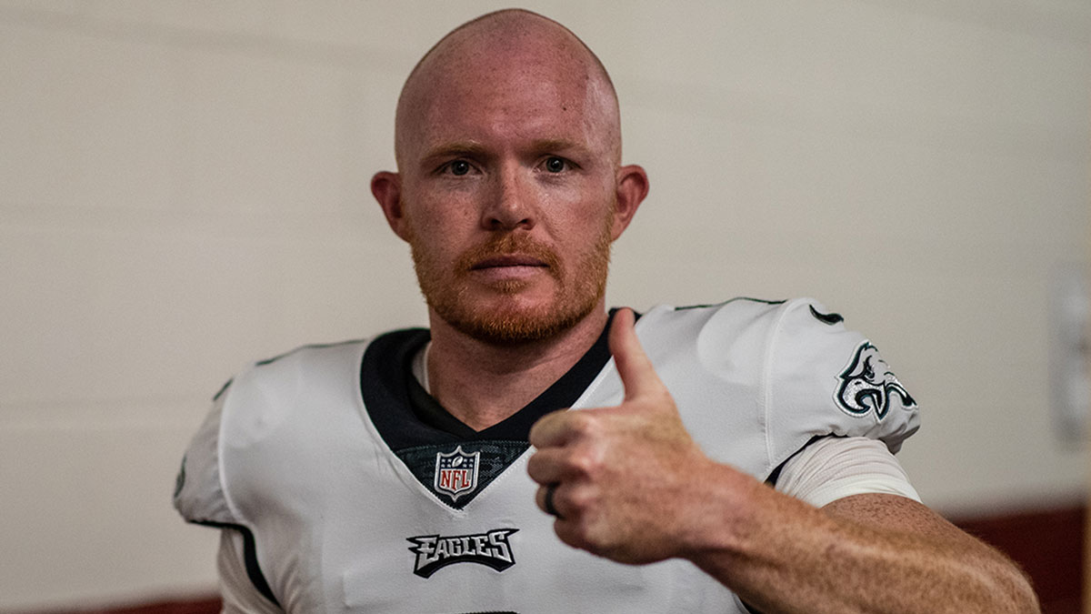 Eagles's tweet photo. Join us in wishing @Cam_Johnston a happy birthday!

#FlyEaglesFly https://t.co/kBV2mhAdxl