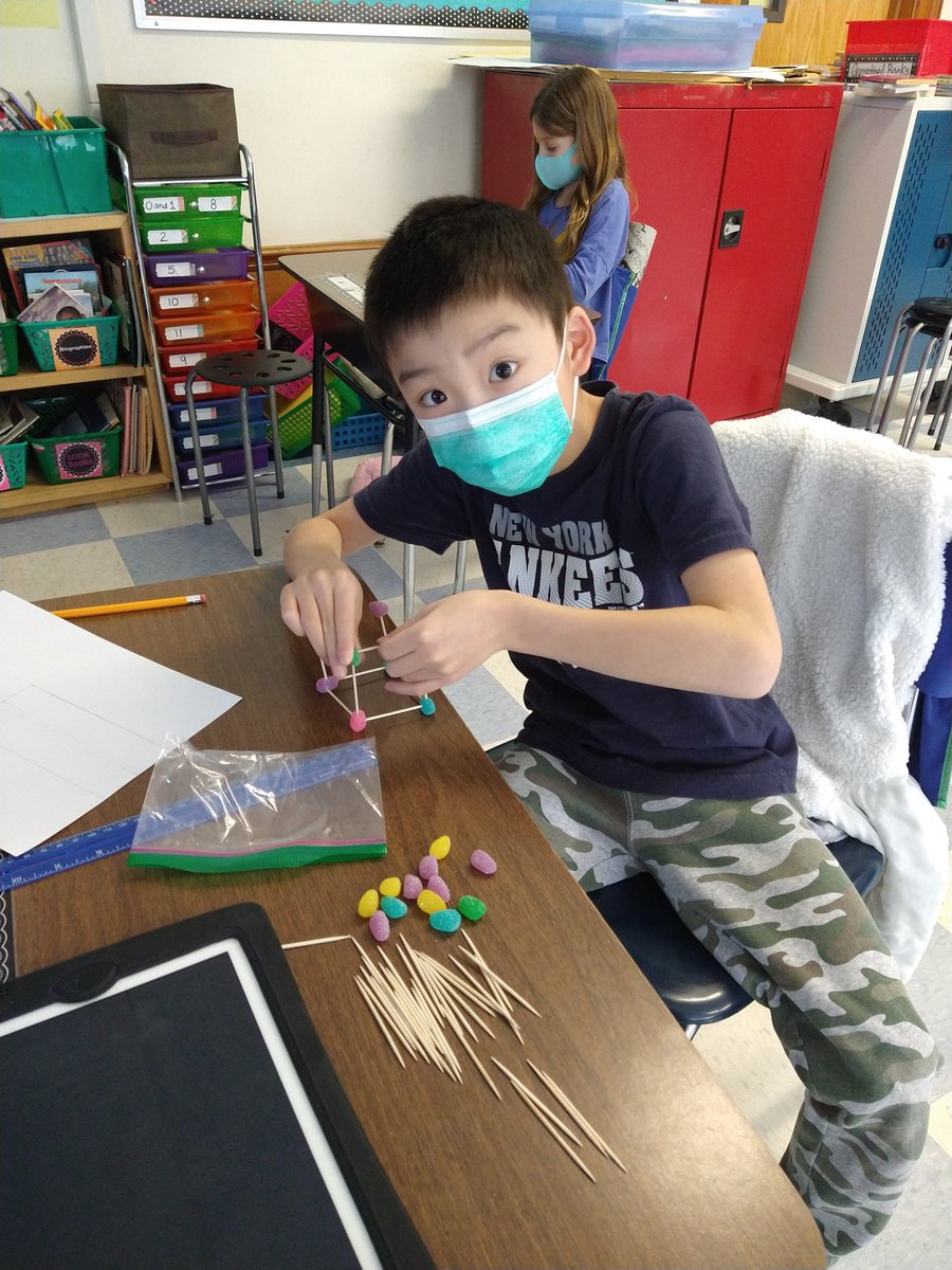 NSComputerTech's tweet image. @NSComputerTech 3rg ss take on the role of engineering STEAM). Wow it was fun watching them figure out which shape worked the best. Gumdrops and toothpicks. Perservance was the word of the day.@NorthSideEW @EastWillistonSD