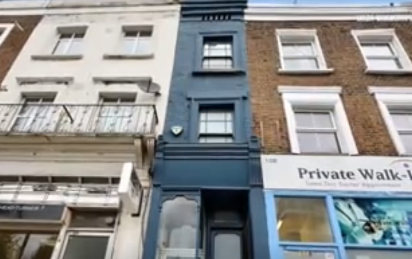 #Londons 'Thinnest House’ At Just 5ft 5in Wide Goes On Sale For Nearly £1m....

Is this London's thinnest house? This London #property is currently up for sale for just under £1million - and it's narrower than a double bed <a href="/WinkworthUK/">Winkworth</a>
 uk.news.yahoo.com/london-thinnes…
