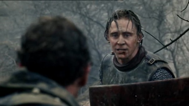 jakelinesanders's tweet image. More angry moments with Prince Hal/ King Henry V and Jonathan Pine!
I don't know why but Tom looks soo good angry😍
#TomHiddleston @HiddlestonSpam #AngryHiddles