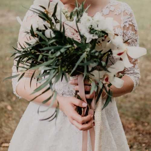 TheWedBubble's tweet photo. New blog post alert! Amy shares her inspiration for her dream 2021 wedding over on the blog today. Think classic, stylish &amp; elegant. Head over &amp; check it out #weddingwednesday #classicwedding #weddingdesign #weddinginspo #justengaged #ukweddingplanner #2021bride #2022bride https://t.co/Xjd4W4aQKd