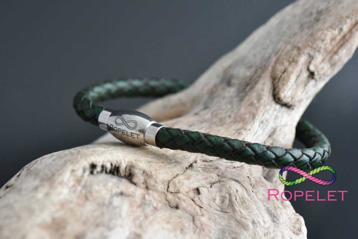Ropelet's tweet photo. Style &amp; value go hand in hand at https://t.co/xERWQVHF6K, amazing Ropelets made just to your order so you can decide how its made #bracelet #style #fashion https://t.co/dunkrooUhz