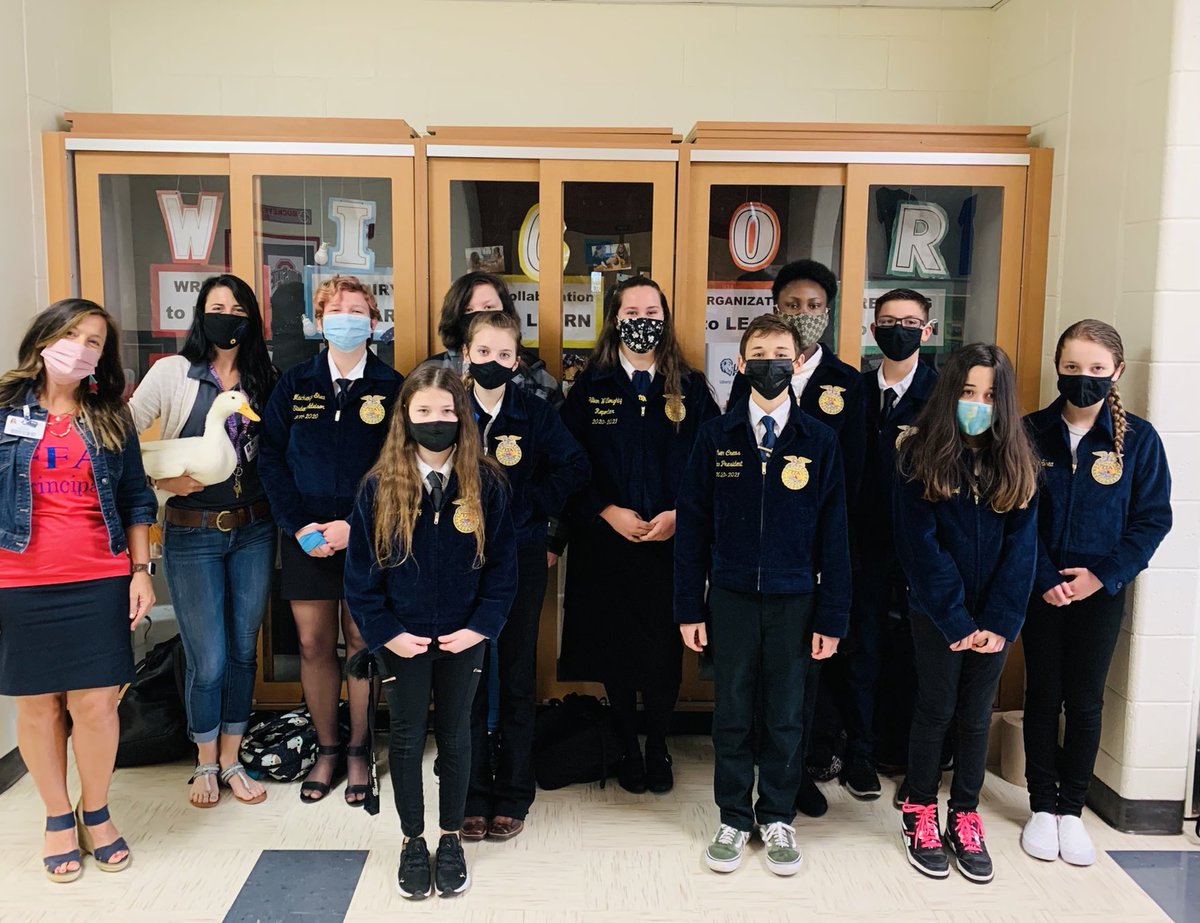 Excited to celebrate National FFA Week with our officers. Even Mrs. Wobbles got in on it! Good luck at the upcoming swine show! #LMSistheBest #AllMeansAll ⁦<a href="/CTEmarion/">Marion County CTE</a>⁩ ⁦<a href="/FallonDriver/">𝔽𝕒𝕝𝕝𝕠𝕟 𝔻𝕣𝕚𝕧𝕖𝕣</a>⁩