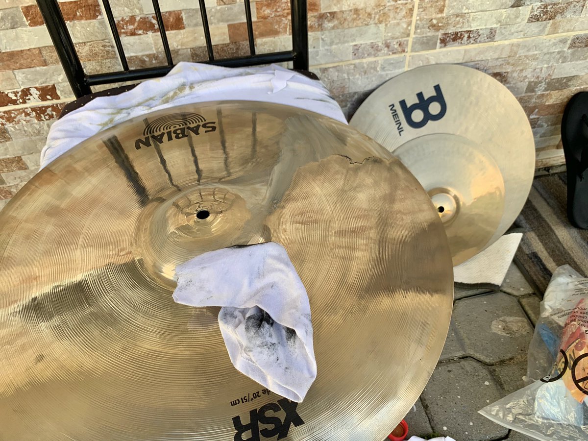 Julian2417's tweet photo. La pasión se demuestra a diario. Buenas costumbres traen buenos resultados.  Platillos clean @almard_music 
.
.
.
.
.
#meinlcymbals #sabiancymbals #zildjiancymbals  #drummerlife #worshipdrummer https://t.co/D2U8Qxd5YE