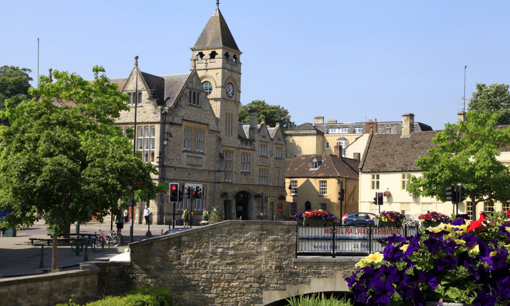 theGreatWestWay's tweet photo. A town packed with history &amp; charming buildings. 

Discover #Calne on the #GreatWestWay >> https://t.co/xxlMmyee8W

We're looking forward to being able to invite you back to visit once more later this year! 

@VisitCalne https://t.co/H219qFZ7ir