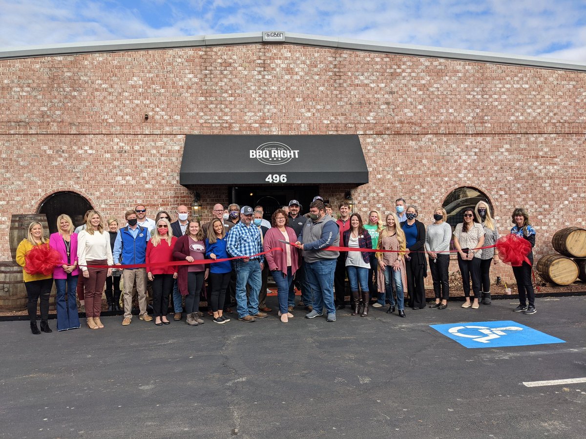 HernandoMS's tweet photo. Happy #ribboncutting✂️ day to How To BBQ Right Malcom's Shop ! Visit them on Saturday, March 6th for their Grand Opening! #supportlocal https://t.co/3RV1swtI4J