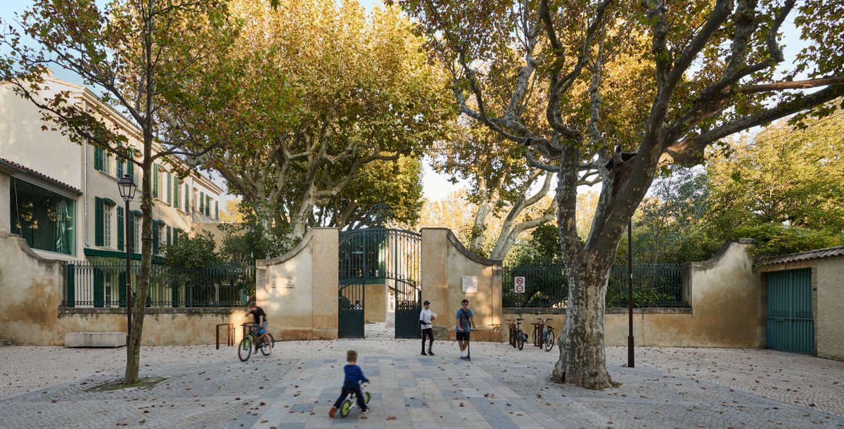 coulon_associes's tweet image. La réhabilitation et l'extension de la maison Maureau en médiathèque, ainsi que son parc et son passage, ont reçu le prix départemental des "Rubans du patrimoine"

rubansdupatrimoine.ffbatiment.fr/les-laureats#/…

Photographie : @EugeniPons