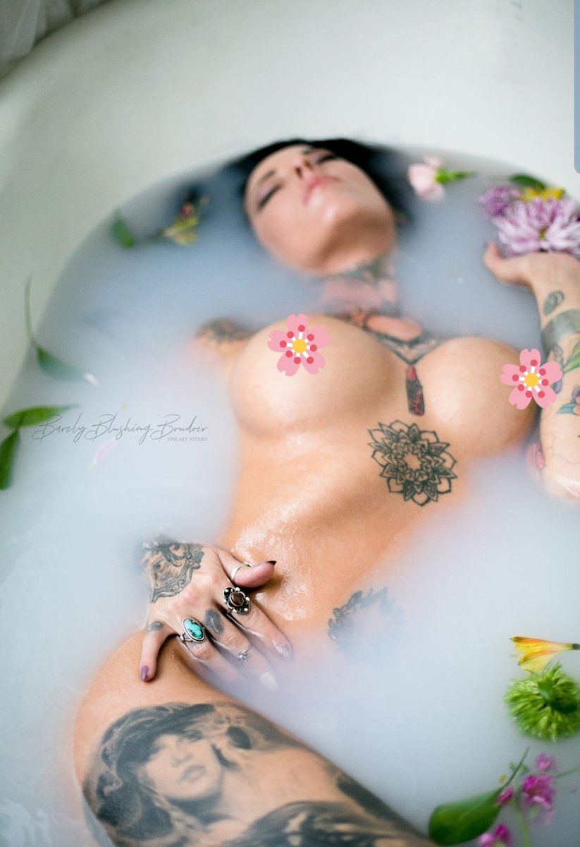 foxi_moon's tweet photo. @OnlyFansHero Exclusive content launching soon.. follow me on Twitter for updates 💋
#FoxiMoon ♡♡ https://t.co/ujSxdZE78V https://t.co/SygZJTOmCz