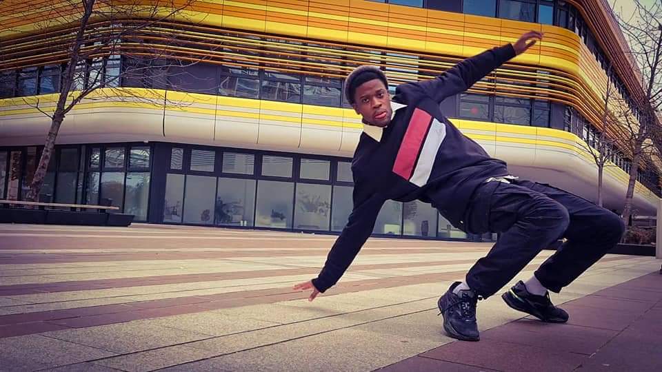 LGKapparel's tweet photo. "Practice makes perfect" #dance https://t.co/ikZnfvTRGl