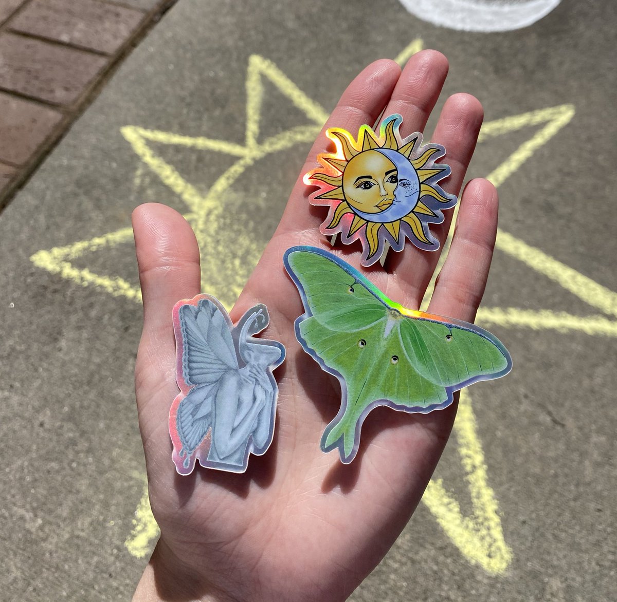 notmissmuch's tweet photo. Hey guys please retweet, my next customer could be on your timeline! I have a website full of artwork waiting for their forever home! ❤️✨ https://t.co/baMdMhA88W