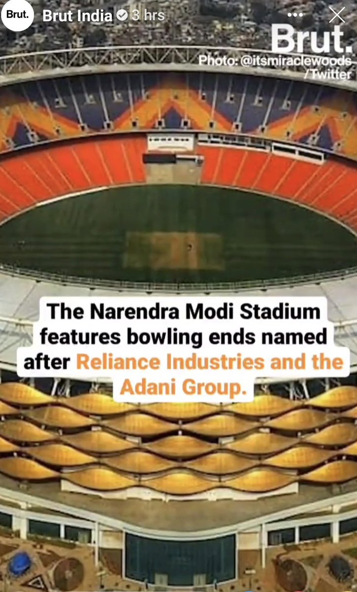 SunoAishaa's tweet photo. Return on investment be like 😂

any guesses, when the next India-Pak match happens, who gets free marketing!! 
#GandaHaiParDhandhaHaiYe

#SardarVallabhbhaiStadium
#NarendraModiStadium https://t.co/5Pn5kEdB3Y