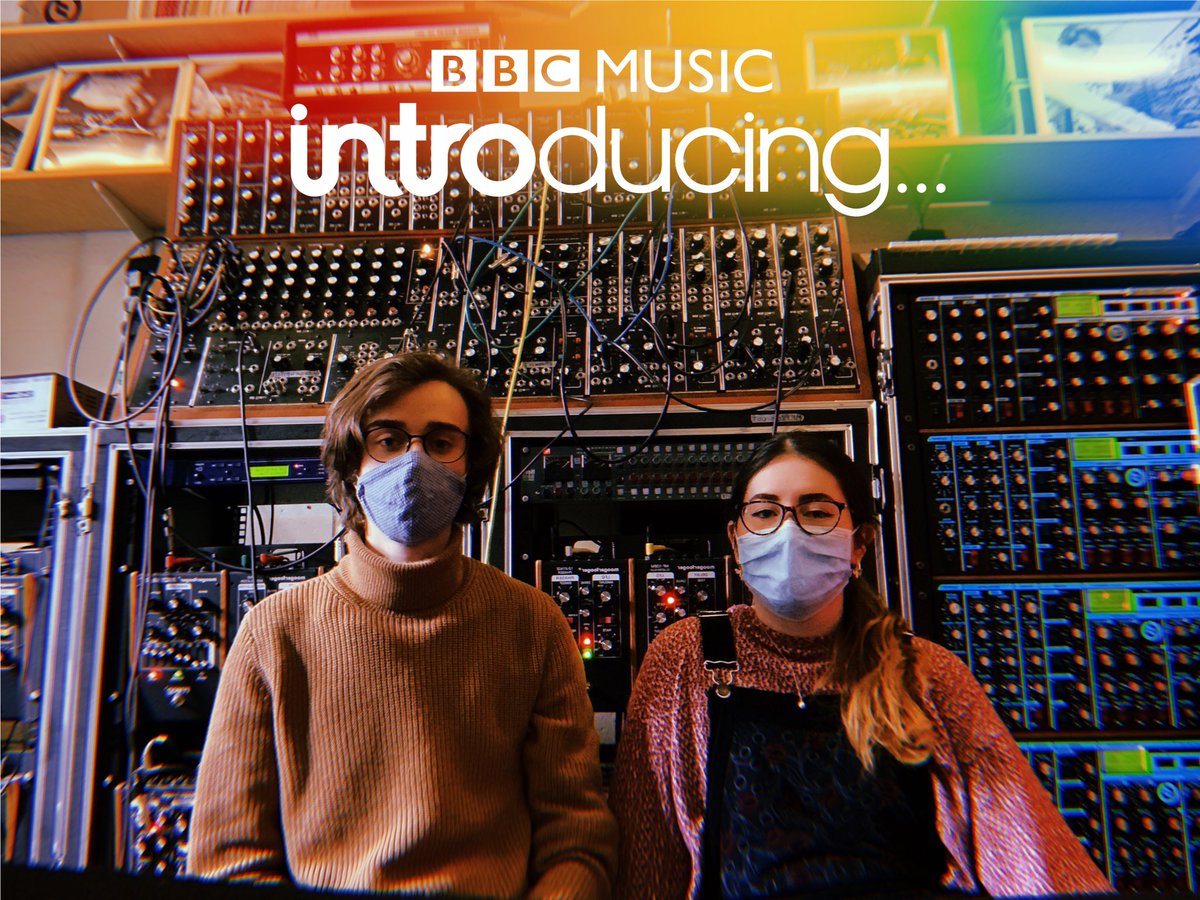 DeadForms's tweet photo. News Is Noise is back on @BBCIntroSouth tonight at 8-10pm! Tune in to @BBCSurrey @BBCSussex  @BBCSounds and text in 81333 starting with ‘radio’ https://t.co/dvY5HVToWm