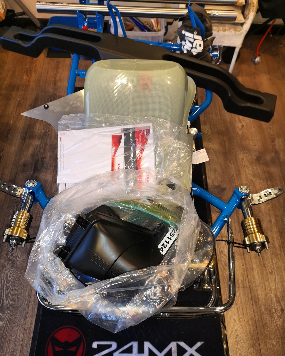 AmeliaKarting's tweet photo. Finally have a date to aim for. Got until 29th March to finish building this. Beyond grateful to all my sponsors and partners for 2021🥳 #timeracingengines #amelia21 #backontrack #karting #rotax #girlracer #HardWorkPaysOff https://t.co/HJfEcNcYNF