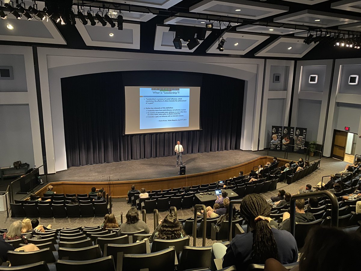 oakridgeowls's tweet photo. Sociologist &amp; author, Dr. Jason Shelton, talked Black nationalism, integration, &amp; even #ONIM (thanks, @ReginaKing) w/US students at Oakridge. #BlackHistory #education #diverseperspectives #society @UTArlingtonCAAS @CityOfArlington #UnityCouncil https://t.co/2aT4hIHTvb