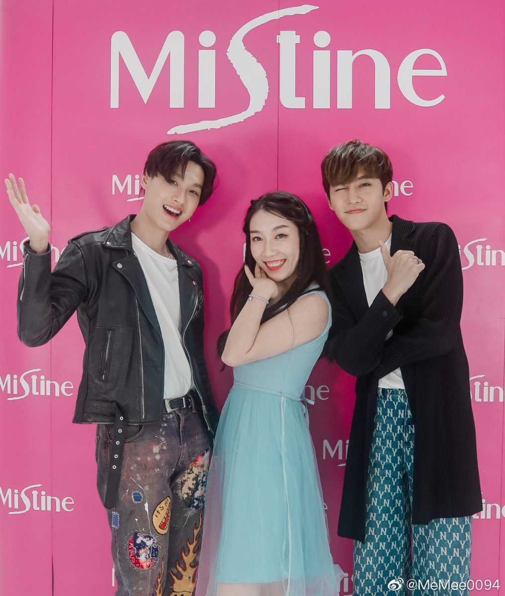 markgunlike's tweet photo. Looking forward to your new drama🖤💛 cr:logo
#howtosecretly
#gunnapatn
#MSIWAT
#markgun
#magusMG https://t.co/wNeU5Znnd6