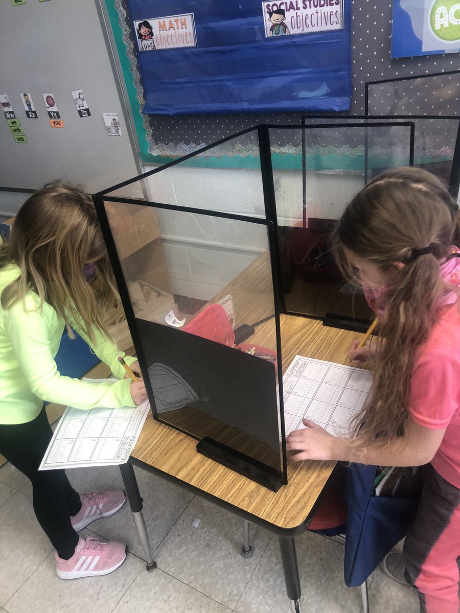 KellyAnnMoran's tweet photo. βCenteringβ yourself allows for focus and greater precision.
During #center time this week we focused on reading across the room and initial consonant sounds. #WeAreChardon #MapleK #TinyToppers @ChardonSchools https://t.co/FTwbE6TAMc