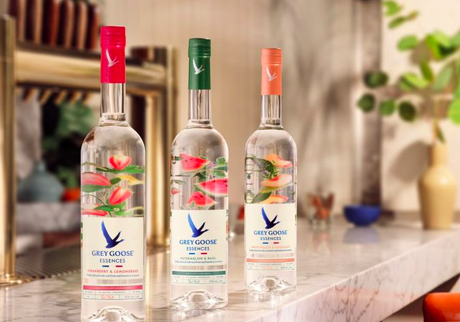 tipsydiaries's tweet photo. 🍓🍉🍑 @GreyGoose ESSENCES; a naturally vibrant collection of vodkas infused w. real fruit and botanical essences #GreyGoose #vodka #greygooseessences #cheers #vodka #tipsydiaries - https://t.co/XfZt3shgmf https://t.co/K0QSawIgQt