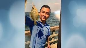sisters4change2's tweet photo. A 30yo Filipino American was killed by police in the Bay Area 2 months ago. His family called 911 for help with his mental health crisis &amp; instead a police officer put a knee on his neck for 5 minutes until he went unconscious. He died 3 days later. #JusticeForAngeloQuinto https://t.co/qhaI3SfZZR