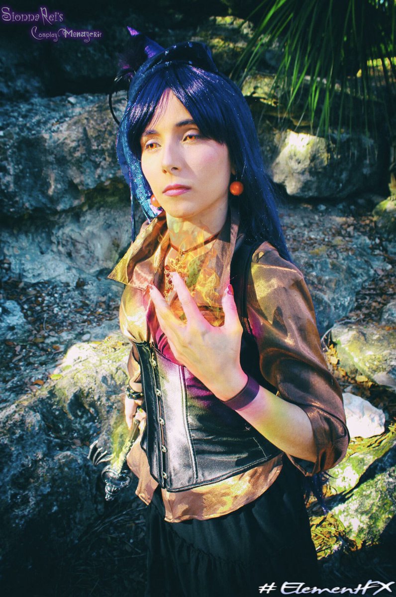 Post an image of yourself as the final boss without downloading new pics
(What, I’m a #cosplayer - I have TONS of photos to choose from in my phone.. 😹😹) https://t.co/kad7Za104Y https://t.co/c4CKYBdoUK