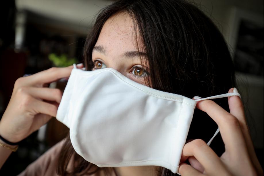 Regering raadt gebruik van eigen gratis mondmasker af dlvr.it/RtPqGK