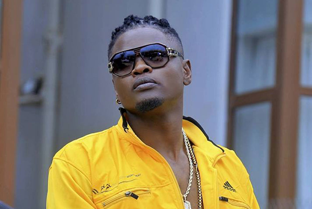 watchdogug's tweet image. Singer Pallaso returns to South Africa, a year after he was almost killed in xenophobia attack - tinyurl.com/y7ewsnft  #kingoftheEast #Pallaso #SouthAfrica #News