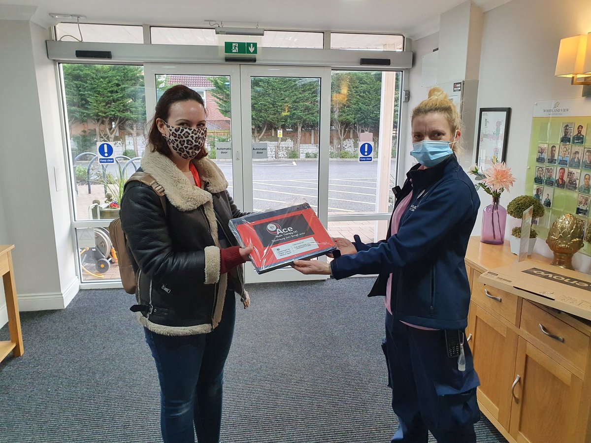acemusictherapy's tweet photo. Today we delivered a brand new laptop to a local care home. This will help to connect them with the outside world as they were using a phone before. Zoom training tomo then stillsharp Choir Saturday. #carehomes #stillsharp #musictherapy #reducingloneliness #makingconnections https://t.co/gsKkXUXAXd