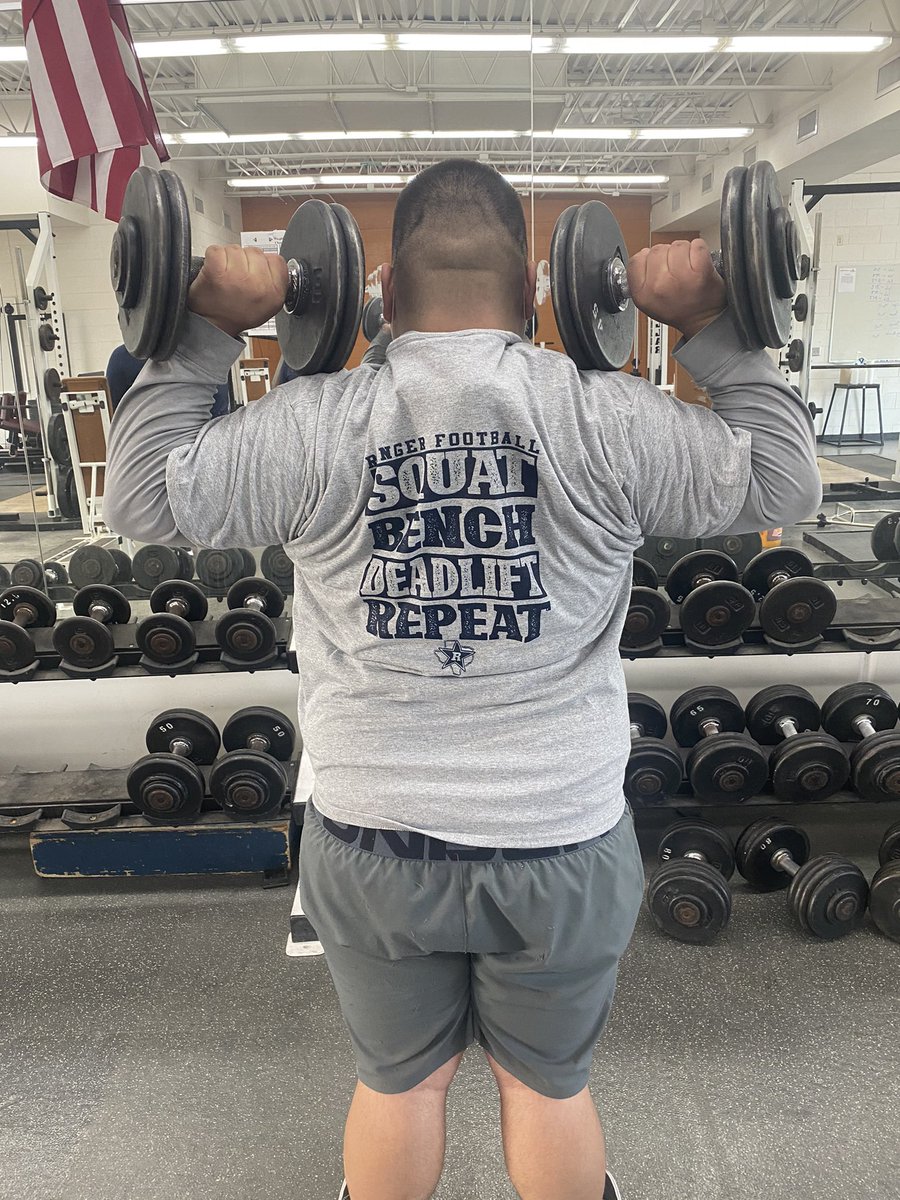 @bigboychuy26 bringing the intensity and earning a #RangerStrong tee! Great energy and focus today Chuy!! @CoachRecoder @RangerFtbl @riverside4ever @MaribelMguillen