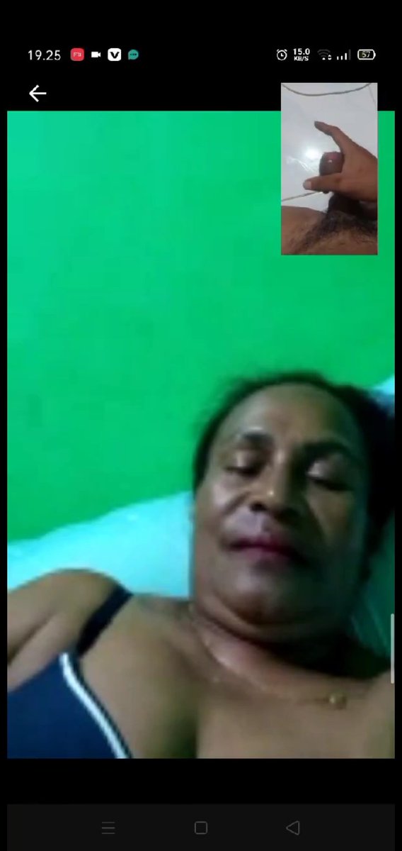 VaraAra8's tweet photo. Ya mau vc tante ini dia persedia
       Ne nama Fb (Dorce M) silahkan berteman dia lalu vc tanta ini dimana sj vc tante ini dia mau jdi silakan sj https://t.co/xJs61gaZdG